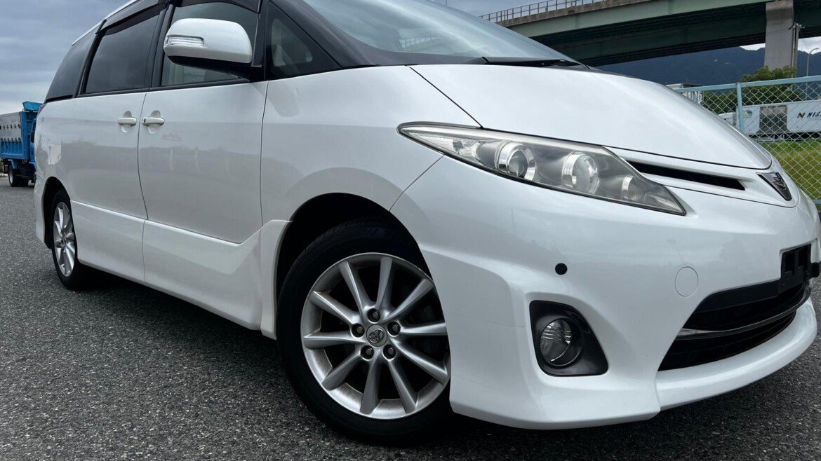 Toyota Estima(2012)