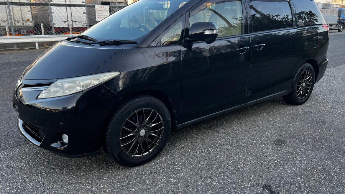 Toyota Estima(2013)