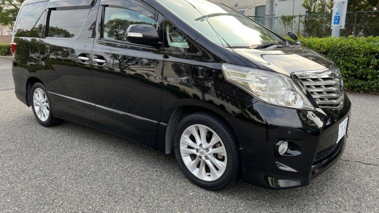 Toyota Alphard (2010)