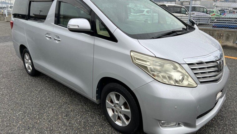 Toyota Alphard (2010)
